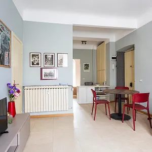Your Nest In - Via Cantoni Milano